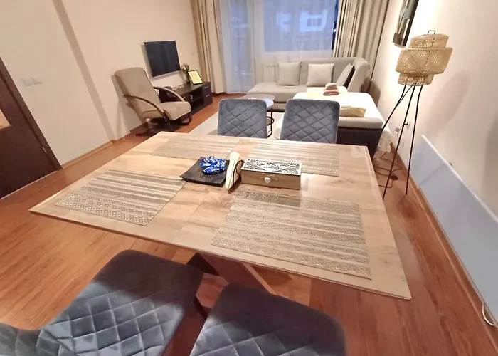 Melania In Complex Royal Towers * Bansko