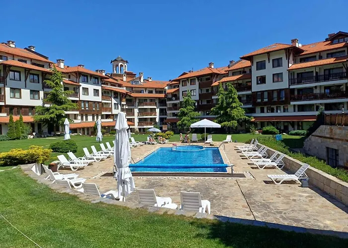 Melania In Complex Royal Towers Daire